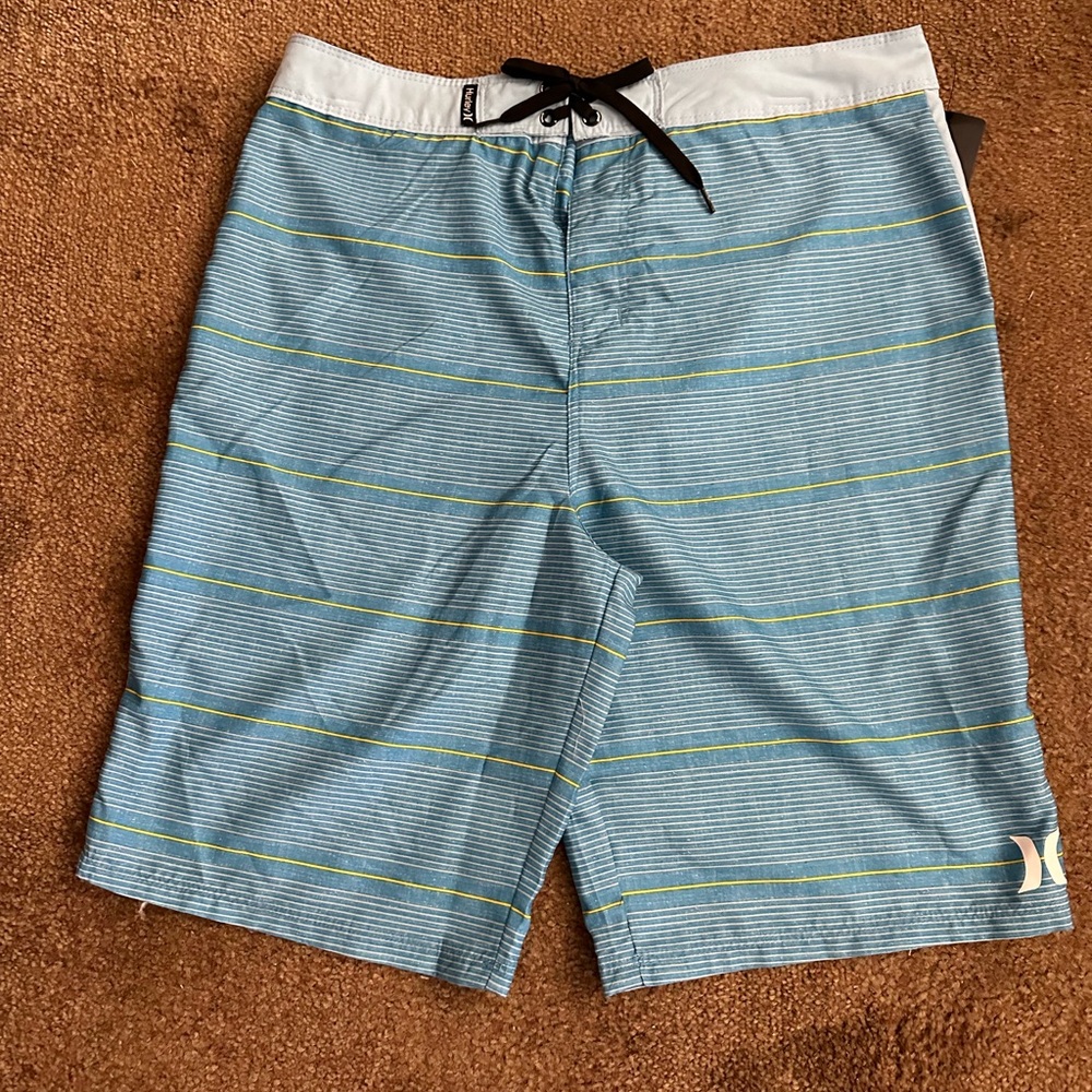 Hurley size 20 blue stripped board beach shorts
